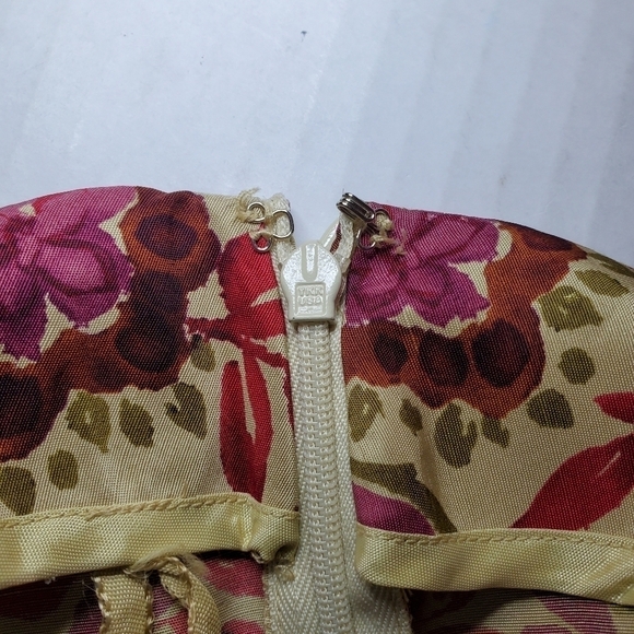 Ralph Lauren Sport Womens Size 10 Red Beige Floral Silk Pants - Picture 11 of 12